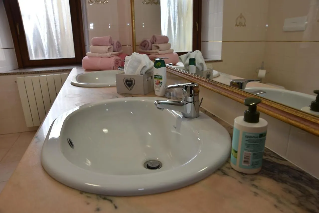 B&B Le Due Isole 누오로