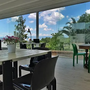 villa-vicino-napoli.hotels-amalfi.com/